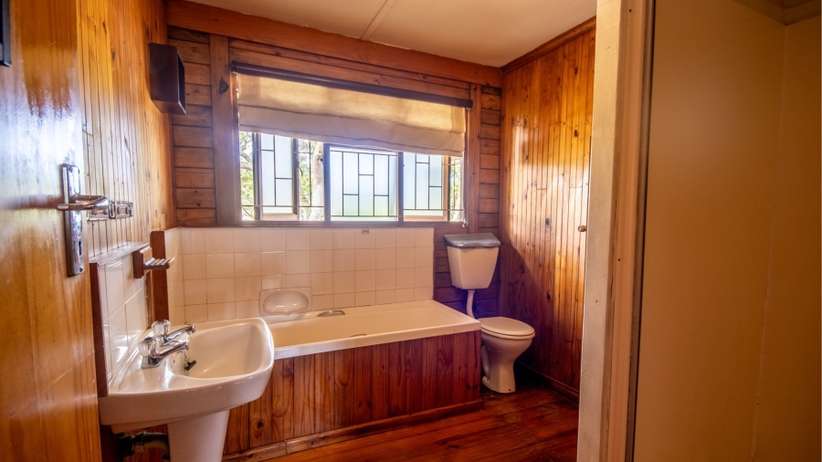4 Bedroom Property for Sale in Sedgehill Western Cape